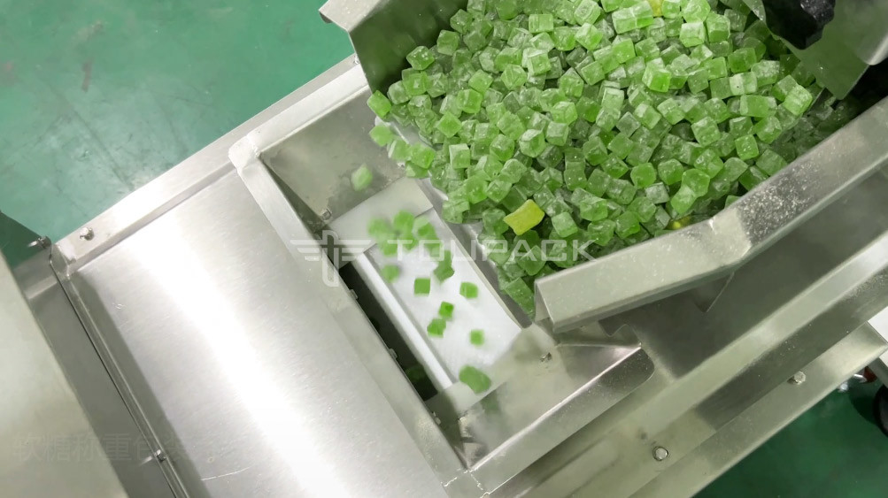 Máy đóng gói kẹo cao su hoàn toàn tự động Máy đóng gói kẹo cao su mềm Jelly Fruit Chews Sweet VFFS Back Seal
