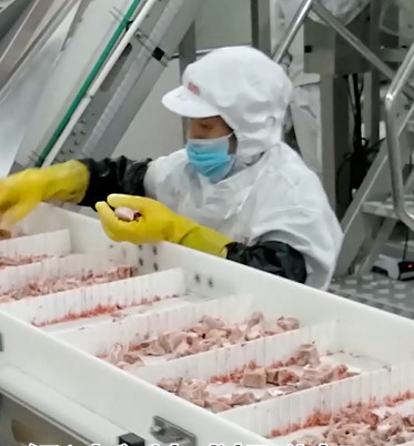 Máy đóng gói cân nhiều đầu 20 túi / phút cho sản phẩm xương thịt lạnh